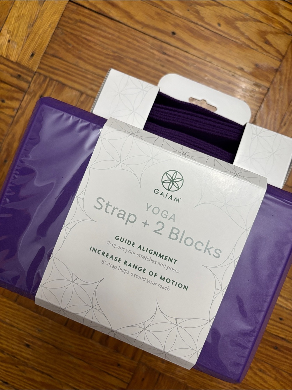 GAIAM Purple Yoga Strap and Two-Block Set